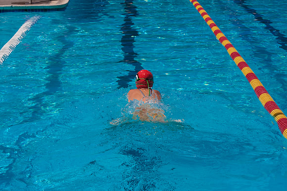 10Swim1018