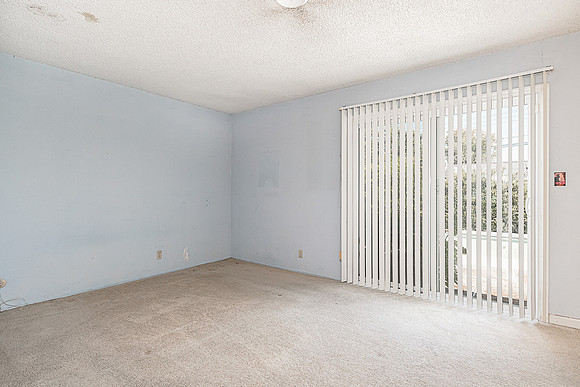 2625Madrone24