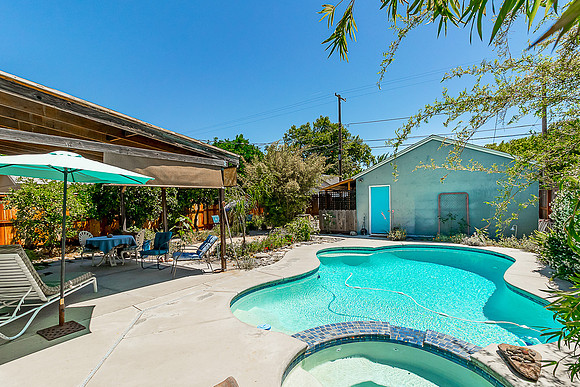 524melrose28