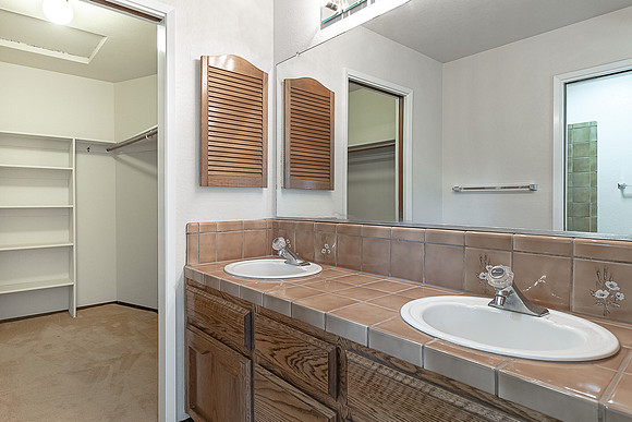 1704Pinecrest24