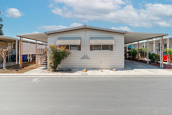 3933Lahaina02