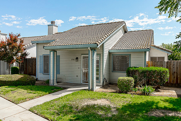 2703Parkway03