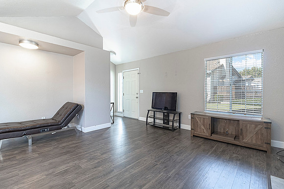 2703Parkway06