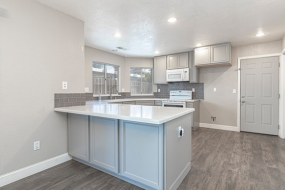 2703Parkway12