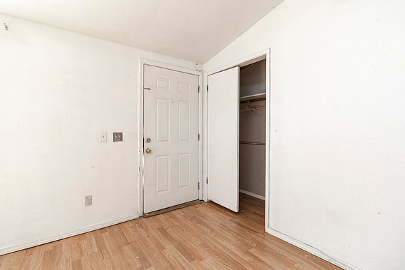 250 N 9th 05