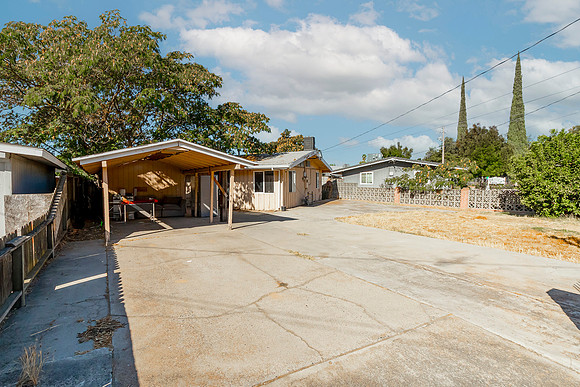 250 N 9th 03