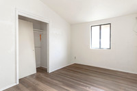 250 N 9th 15