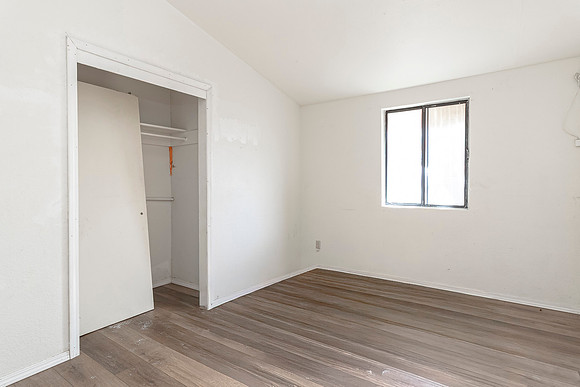250 N 9th 15