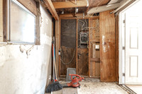250 N 9th 19