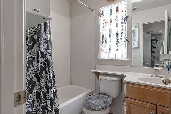 4213 Montara18