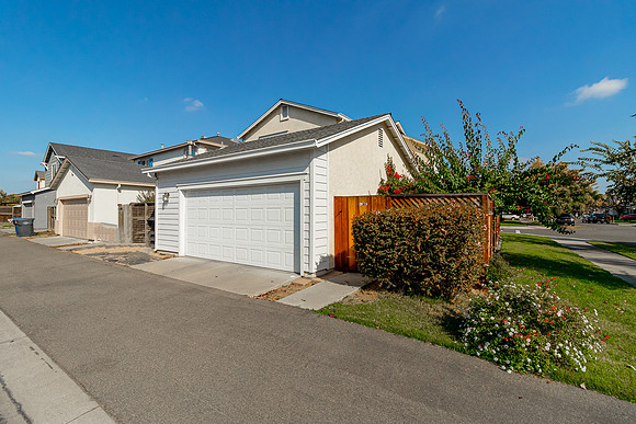 4213 Montara25