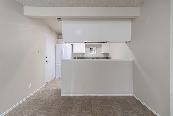 2724 Park Pl10