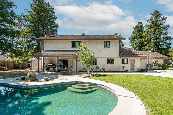 1415Clubhouse38