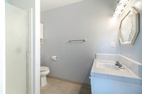 2040 Edgebrook 16