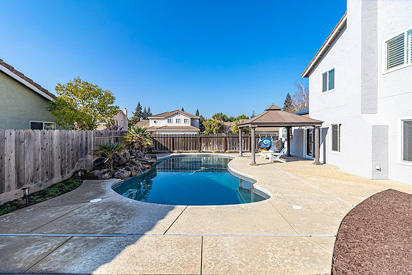 Rainwood032