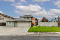 2038 Pontiac St, Oakdale