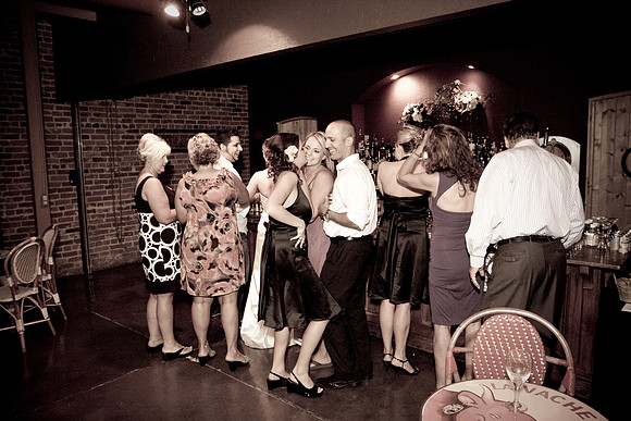 aliciajoewed370.jpg