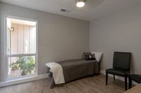 1805 Laurel Oak-007
