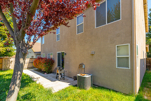 6282Crestview21