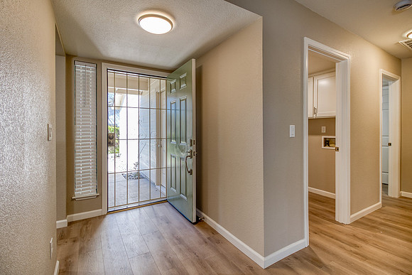 2204OrchardPark04