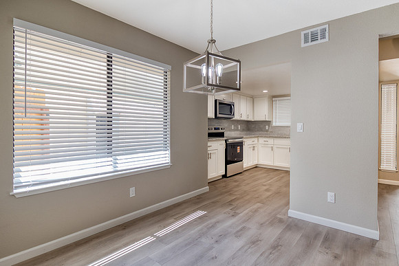 2204OrchardPark07
