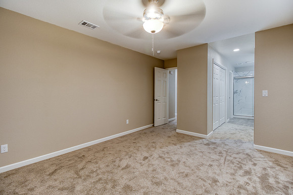 2204OrchardPark15