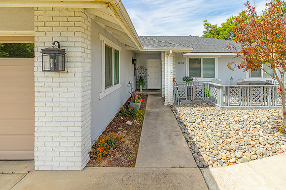 3809Longbridge04
