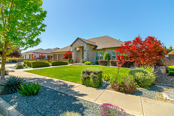 4111CountryWalk03