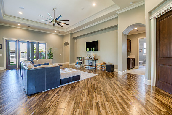 4111CountryWalk13