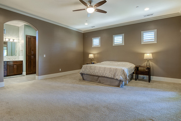 4111CountryWalk25