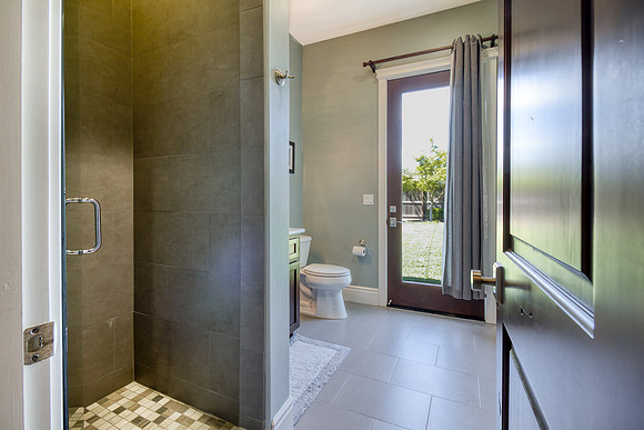 4111CountryWalk30