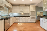 20920CHRISTOPHER16