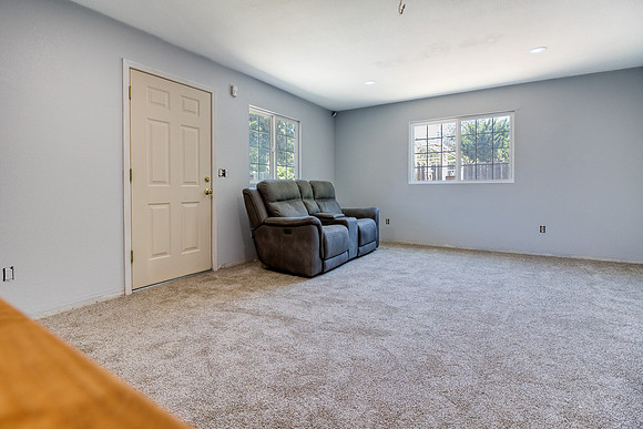 1036 Lakewood 30