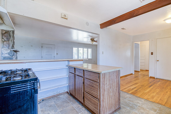 1204Maple10