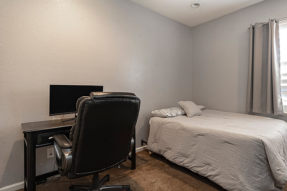 1701Trellis23
