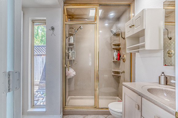 1602Venetian21