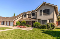 896 Shadowbrook -003