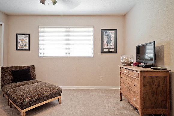 896 Shadowbrook -022
