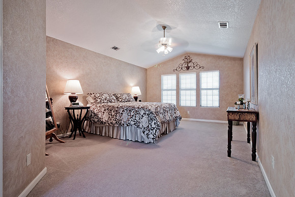 896 Shadowbrook -027