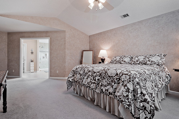 896 Shadowbrook -028