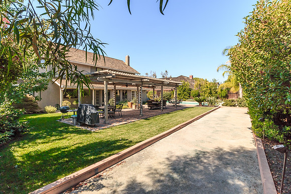 896 Shadowbrook -031