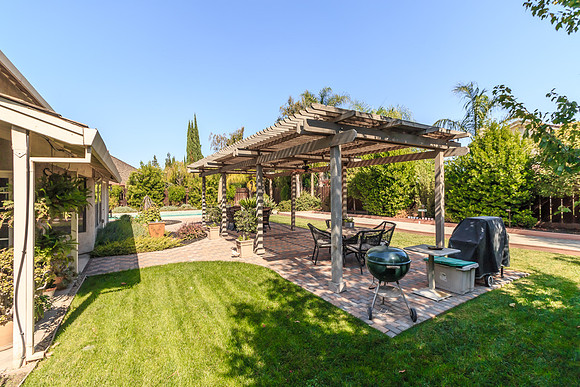 896 Shadowbrook -032
