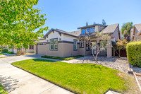 580 Old Bluff Ct, Oakdale