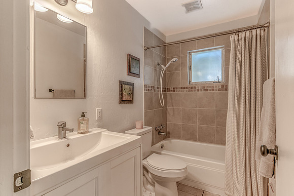 2705Manzanita17
