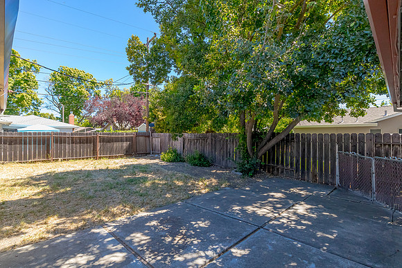 2705Manzanita21