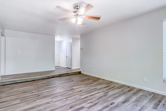3709Columbine18