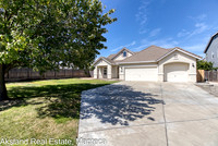 2261Silverplace03