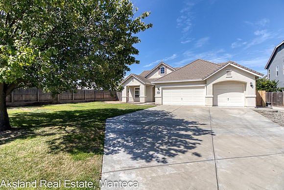 2261Silverplace03