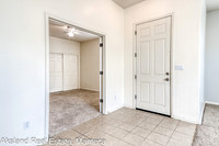 2261Silverplace05