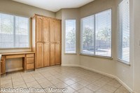 2261Silverplace13